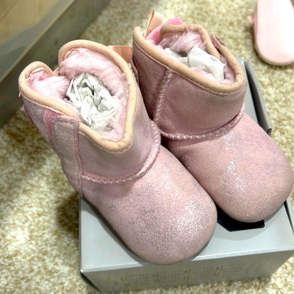 Beautiful pink sparkly ugh